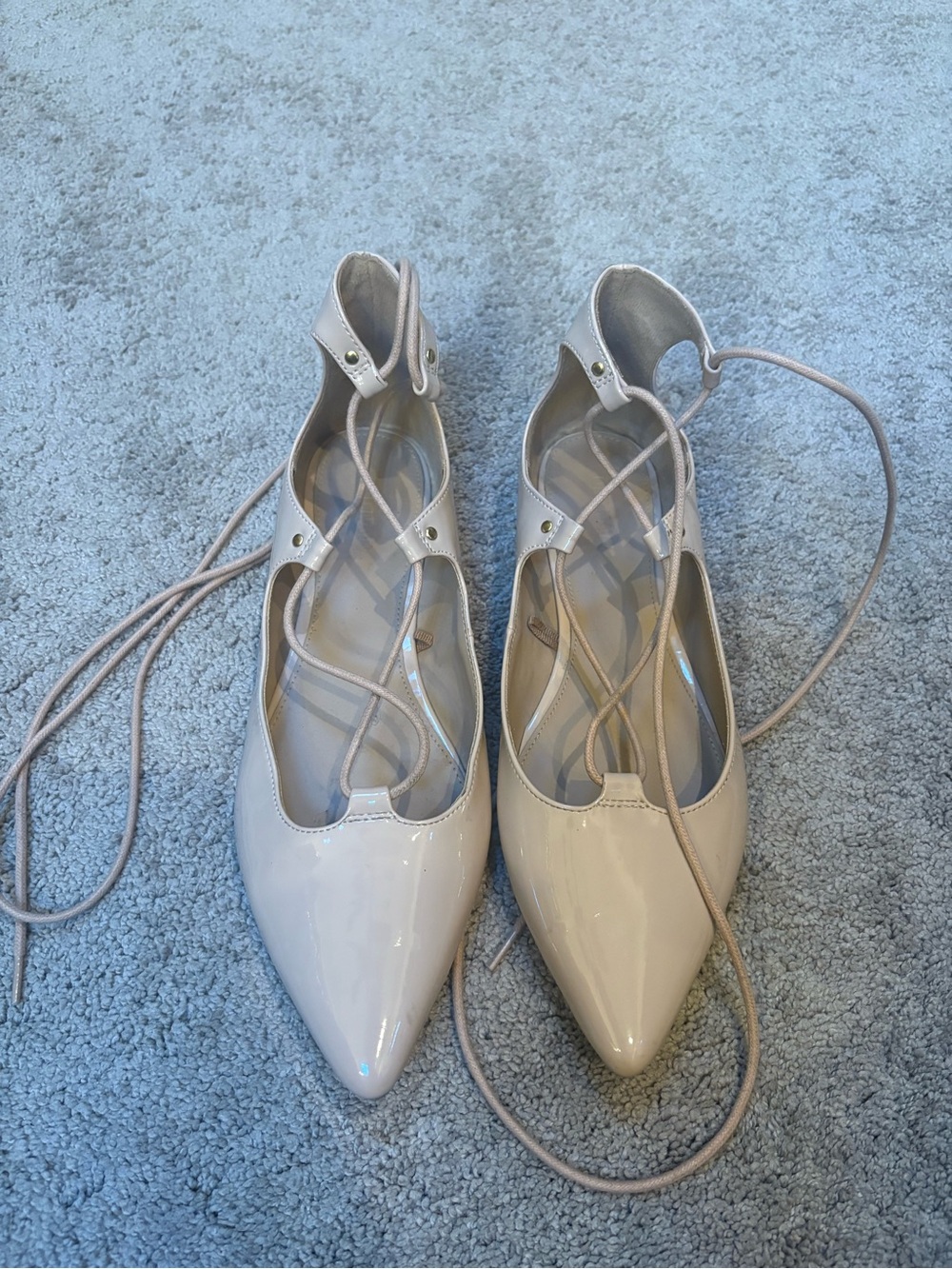 Old Navy Lace-Up Pointed Toe Flats in Light Beige Patent